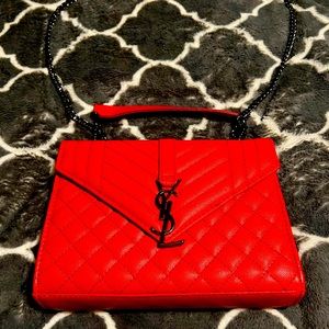 Gently used YSL BAG! Used 2x!  Mint condition 🤩🤩👜👜